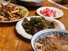 -茅屋大酒店