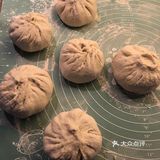 自制美味素包子[调皮]