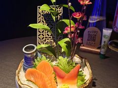 -蟹犇前•帝王蟹雪蟹(陆家嘴店)