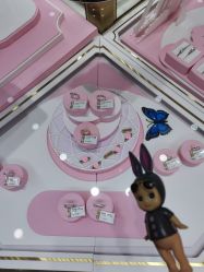 -万宝金楼(威海路店)