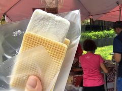 -詹爷爷乌节路街头冰淇淋
