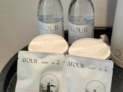 -广州琶洲会展广州塔地铁站轻居酒店