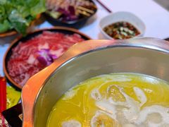 -鲜入围煮花胶鸡海鲜火锅