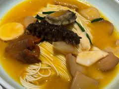 -裕兴记•蟹黄面馆(人民广场店)