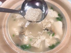 骨汤炖老豆腐-新李记 · 口味菜馆(南郊公园店)