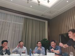 -梦都海鲜酒家(万达广场江桥店)