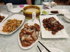 -六和聚传统烤鸭.天津菜(和平店)