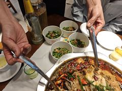 -乡土特色.冷锅鱼.牦牛肉汤锅