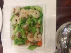 -赶海部落海鲜城(海阳路店)