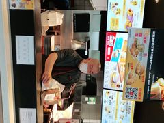 -麦当劳(虹梅路地铁站店)