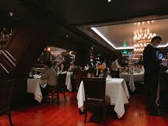 大堂-Wolfgang’s Steakhouse 沃夫冈牛排馆(上海白玉兰广场店)