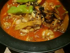 -云海肴·汽锅鸡·云南菜(天山百盛优客店)