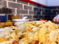 爆炒卷心菜-满堂春特色餐馆