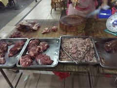 -标记美食新鲜猪杂(兴南大道店)