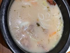 -鸡汤过桥·过桥米线