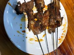 烤羊肉串-聚雅美食