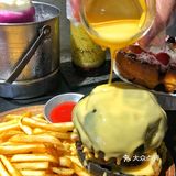 藏在沙坡尾小巷的老牌汉堡店🍔 味道真的绝