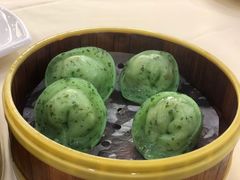 菜汁北极贝豆苗饺-中山国际酒店中餐厅
