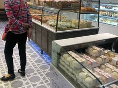 面包甜点陈列柜-面包新语(滨湖万达店)