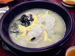 饺子雪浓汤-神仙雪浓汤(明洞店)