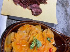 -破瓦寒窑·地摊烤羊排