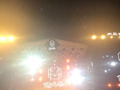 -香巴拉云南餐厅(华莱坞店)