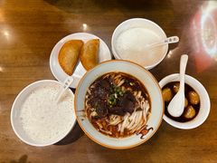 -津市刘聋子粉馆岳阳总店