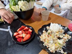 -果松木炭酸菜铜火锅·外婆参鸡汤