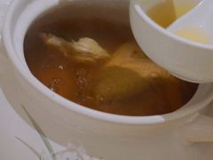 镇店一品老鸡汤-顺风汤馆·广府粤菜(江宸天街店)