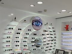 -浮光眼镜·蔡司视觉合作·数字验配中心(陆家嘴店)