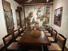 -Cuc Gach Quan Restaurant