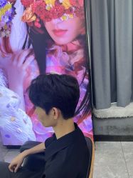 -藤野造型烫发染发