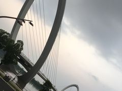 -南京眼步行桥