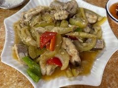 -黄记四更烤乳猪店