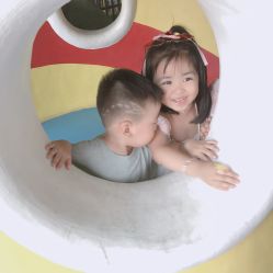 -维佳童话镇演出现场(徐东店)