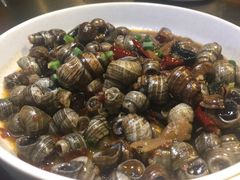 -龙巢盱眙龙虾·牛蛙·烧烤宵夜(八卦岭店)