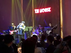 -TZ House音乐现场(来福士中心店)