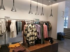 -URBAN REVIVO(上海中庚漫游城店)