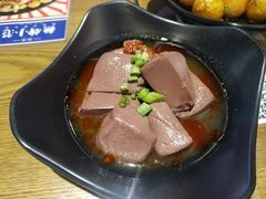 辣猪红-無牌小范·香港明星美食