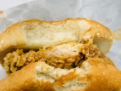 香辣鸡腿堡-华莱士·全鸡汉堡(财经学院店)