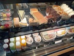 -星巴克臻选(莘庄仲盛店)