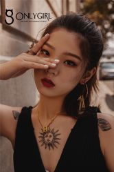 -onlygirl摄影美学馆高端定制(江滩店)