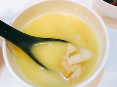 -鲜入围煮花胶鸡海鲜火锅