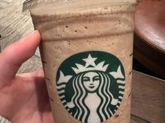 -星巴克臻选(南京金茂览秀城店)