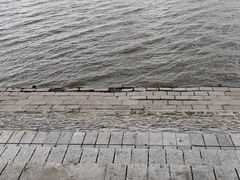 -人民防洪胜利纪念塔