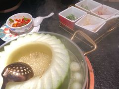 -得意咚瓜·顺德鱼生·冬瓜火锅(深圳首店)