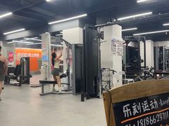 -乐刻运动健身(青山印象城店)