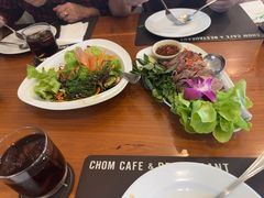 -Chom Cafe and Restaurant