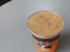 闪光橙橙冰萃咖啡-瑞幸咖啡(正中时代大厦店)