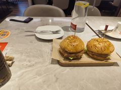 -必胜客(东大桥店)